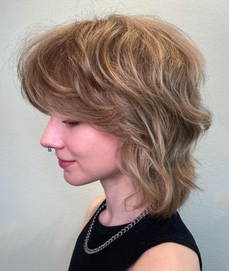 Soft Shaggy Mullet for Girls Soft Mullet, Mullet Girl, Shaggy Mullet, Medium Shag Hairstyles, Layered Thick Hair, Medium Shag, Medium Shag Haircuts, Thick Hair Styles Medium, Short Grunge Hair