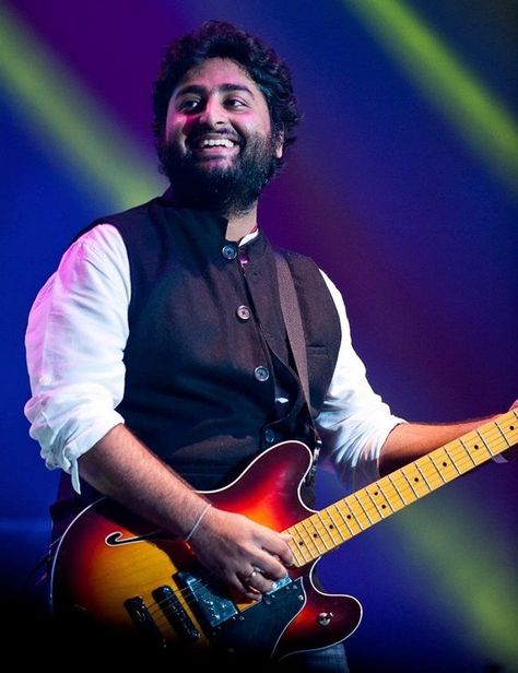 #HD #Photos of #Arijit Singh by #Arijitians by SkyLip get it for ur all #iOS devices.https://appsto.re/us/4p4aeb.i Arijit Singh Photos Sketch, Arijit Singh Photos New, Singer Talent, Mika Singh, Best Music Artists, Darshan Raval, My Love Song, Arijit Singh, Atif Aslam