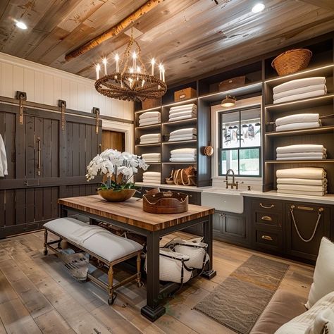 Modern Tack Room, Tack Room Decorating Ideas, Dream Tack Room, Barn Office Ideas, Horse Tack Room Ideas, Stables Interior, Horse Barn Interior, Tack Room Ideas, Horse Feed Room