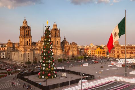 Mexico City Zocalo, Christmas Mexico, Mexican Christmas Traditions, Christmas In Mexico, Travel Noire, Mexican Traditions, Mexican Christmas, Traditional Colonial, Colonial Christmas