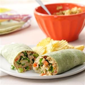 Crunchy Tuna Wraps Recipe -Packed with protein-rich tuna and fresh veggie crunch, these colorful wraps have sensational flavor…and they're good for you, too. —Edie Farm, Farmington, New Mexico Tuna Wrap Recipe, Tuna Wraps Recipes, Tuna Wraps, Tuna Wrap, Canned Tuna Recipes, Cream Salad, Resep Seafood, Healthy Tuna, Resep Salad