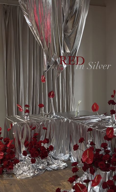 Home Party Ideas Decoration, Red Silver Party Decorations, Fire And Ice Event Decor, Red And Silver Decorations Party Ideas, Red And Silver Table Decorations, Red And Silver Wedding Decorations, Red Backdrop Ideas, Party Concept Ideas, Red And Silver Party