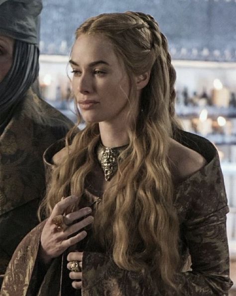 Cersei Jaime, Cersei Lannister Hair, Cersei Lannister Aesthetic, Cercei Lannister, Queen Cersei, Cersei And Jaime, Game Of Thrones Costumes, Olivia Cooke, Lena Headey