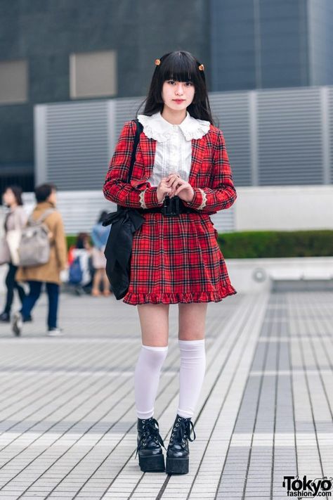 White Knee Socks, White Ruffle Shirt, Bunka Fashion College, Tokyo Style, Ropa Aesthetic, Dopamine Dressing, Baby The Stars Shine Bright, Plaid Suit, Tokyo Fashion