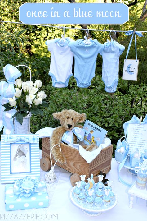 Perlengkapan Bayi Diy, Boy Shower Themes, Fiesta Shower, Idee Babyshower, Once In A Blue Moon, Boy Baby Shower Ideas, Moon Baby Shower, Diy Bebe, Baby Shower Inspiration