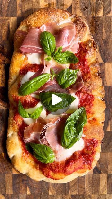 Roman Pizza, Home Made Puff Pastry, Active Sourdough Starter, Fresh Basil Recipes, Romans Pizza, Neapolitan Pizza, Spelt Flour, Pizza Recipes Homemade, Gourmet Treats