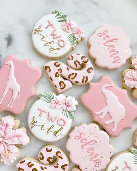 Girly Cookies, Beautiful Baking, Cookie Pan, Emma Marie, Safari Cookies, Patisserie Design, Cookie Decoration, Amazing Cookies, Cookie Making