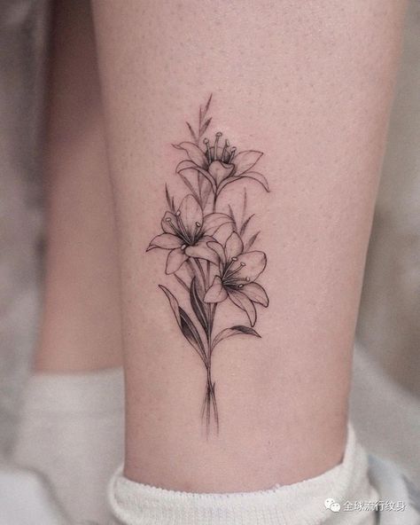 Small Lily Tattoo, Tattoo Bouquet, Lilly Flower Tattoo, Jasmine Tattoo, Lilly Tattoo, Tattoos Floral, Lillies Tattoo, Lily Tattoo Design, Lily Flower Tattoos