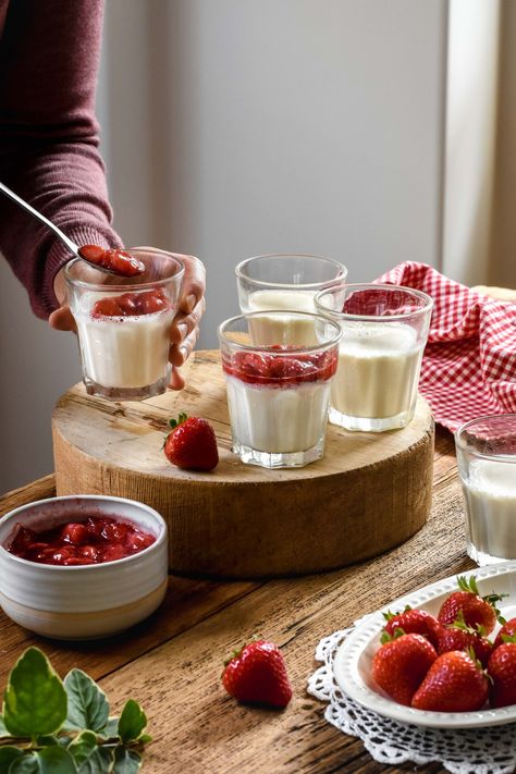 Almond Milk Blanc-Manger with Honey Stewed Strawberries Stewed Strawberries, Strawberry Panna Cotta, French Baking, Most Popular Desserts, Caramel Tart, Creamed Honey, Popular Desserts, Refreshing Desserts, Sweet Wine