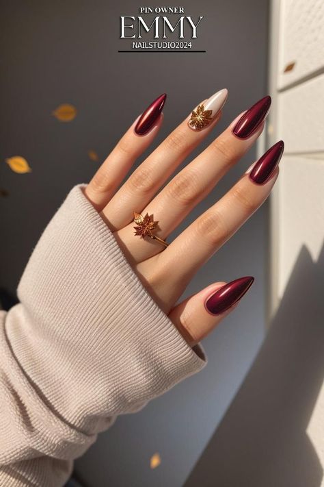 As the leaves begin to change and the air turns crisp, it’s the perfect time to refresh your nail game with some stunning, short fall nail designs. Fall is a season that brings with it a beautiful array of rich hues, cozy textures, and inspiring patterns that can be reflected in your manicure. From the deep reds and oranges of autumn foliage to the earthy browns and greens of the forest floor, this season is all about embracing nature’s beauty and warmth. Short nails are not only practical and e Autumn Nails Burgundy, October November Nails, Nails Burgundy, Pumpkin Nail Art, Popular Nail Art, November Nails, Pumpkin Nails, October Nails, Autumn Look