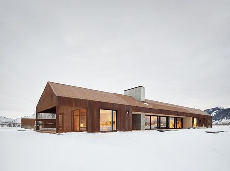 Incredible Wyoming mountain dwelling wraps minimalism in warmth #house Clb Architects, Dogtrot House, Wyoming Mountains, Steel Barns, Concrete Fireplace, Steel House, Corten Steel, Rustic Barn, Winter House