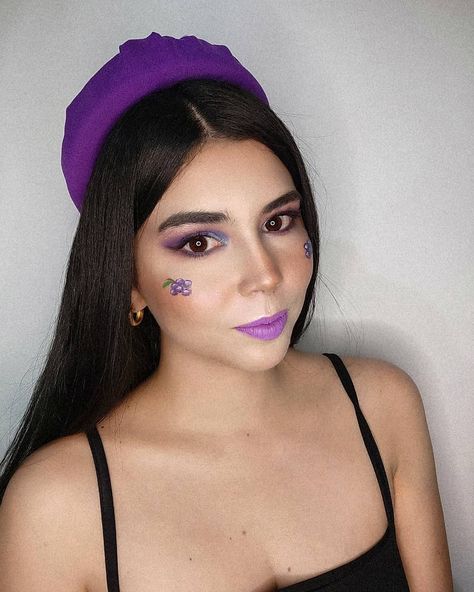 Grape Makeup Look, Grape Makeup, Coloured Makeup, Fruit Makeup, Kpop Makeup, Grape Soda, Inspired Makeup, Creative Makeup Looks, Creative Makeup