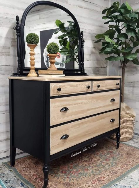 Black And Tan Dresser, Diy Wooden Dresser Makeover, Two Tone Dresser Makeover, Black And Wood Dresser, Bedroom Dresser Decor Ideas, Refinished Dresser Diy, Dresser Remodel, Refurbish Ideas, Dresser Decor Bedroom