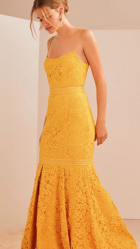 Bojo Yellow Gown, Francoise Hardy, Gorgeous Gowns, Lace Gown, Elie Saab, Beautiful Gowns, Fancy Dresses, Yellow Dress, Beautiful Dress