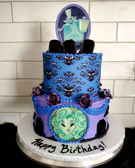 Haunted Mansion Cake, Welcome Foolish Mortals, Halloween Wedding Cakes, Phantom Manor, Ghost Cake, Hatbox Ghost, Foolish Mortals, Disney Wedding Cake, Food Catering