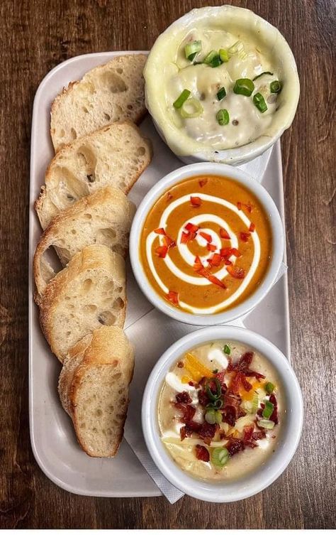 Soup Flight Board, Soup Bridal Shower Ideas, Soup Flight Party, Food Flight Ideas, Soup Baby Shower Ideas, Soup Flights, Wedding Soup Bar, Soup Bar Party, Soup Bar Wedding