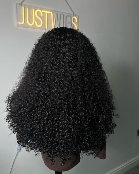 Burmese curly😍 Take advantage of our free delivery offer from now until 25th December 🎊 Wig price: £185 Shop via website: Justwigs.online (link in bio) Next-Day delivery across the UK 5-7 business days: international shipping. • • #curlywig #burmesecurls #bohemian #stylishlook #explore #explorepage #exploremore #ukhairstylist #ukhairvendor #ukwigs #ukwigvendor #justwigs 25th December, Hair Vendor, Curly Wigs, Burmese, Hair Stylist, The Uk, Link In Bio, Wigs, Free Delivery