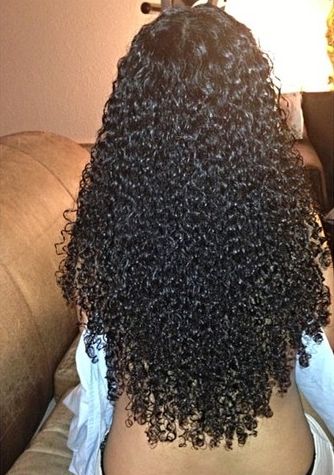 .Same curl pattern as my daughters beautiful! Beautiful Curly Hair, Curly Hair Inspiration, Long Natural Hair, Natural Hair Inspiration, Natural Hair Growth, Long Curly Hair, Long Curly, Natural Curls, Curly Hair Styles Naturally