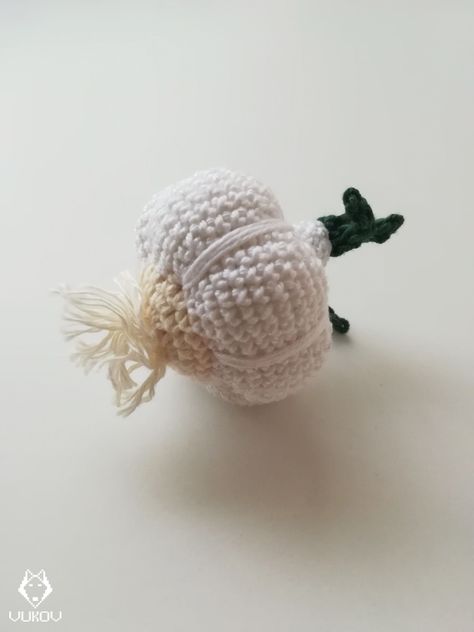 Crochet Garlic, Baby Development In Womb, Baby Development Chart, Stages Of Baby Development, Baby Development Milestones, Baby Development Toys, Baby Development Activities, Crochet Fruit, Pretend Food