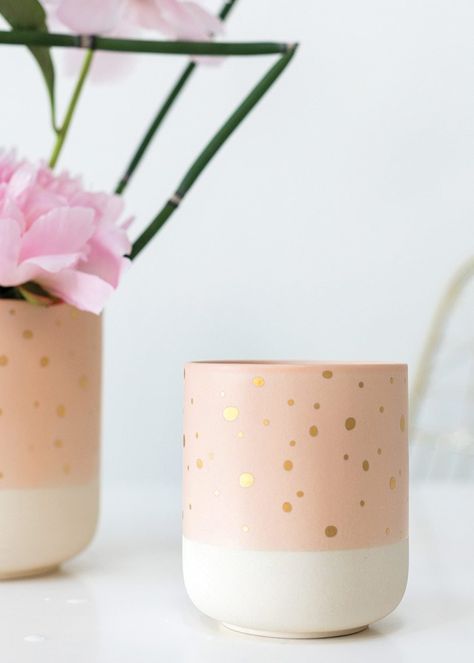 Pink Blush & Gold Polka Dot Vase | Trending Wedding Decor | Afloral Mate Idea, Pot Flowers, Plant Pot Design, Ceramic Flower Pot, Plant Pot Diy, Painted Pots Diy, Diy Flower Pots, Decorated Flower Pots, Painted Flower Pots