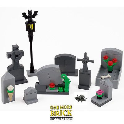 Midevil Castle, Lego Haunted House, Halloween Gravestones, Lego Simpsons, Church Halloween, Graveyard Halloween, Lego Village, Halloween City, Lego Halloween