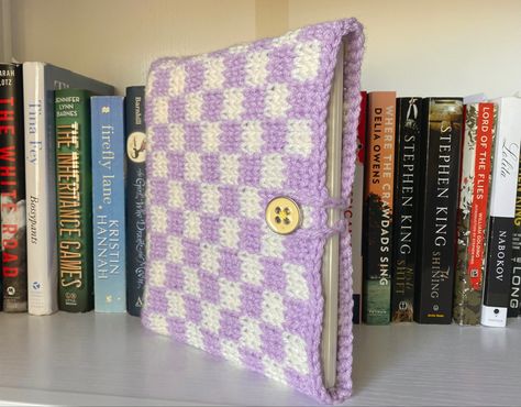 Book Sleeve Pattern, Book Sleeve Crochet, Crochet Laptop Case, Crochet Book Sleeve, Crochet Book Cover, Crochet Case, Crochet Book, Crochet Collection, Sleeve Crochet