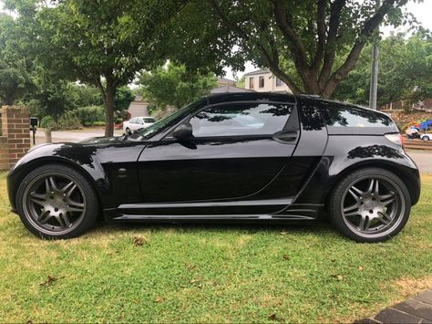 Smart Roadster Coupe, Smart Roadster, Smart Cars, Honda Crx, Abs Workout Gym, Smart Fortwo, Smart Auto, Car Projects, Mazda Miata