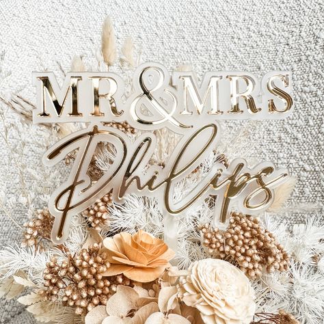 Wedding Cake Topper Personalised Cake Topper Wedding Decor Mr and Mrs Floating Mr & Mrs Philips Acrylic - Etsy UK Elegant Wedding Cake Toppers, Wedding Cake With Initials, Wedding Cake Toppers Initials, Cake Topper Wedding Monogram, Gold Cake Topper Wedding, Engagement Cake Toppers, Cake Topper Initials, Monogram Cake Toppers, Rustic Wedding Cake Toppers