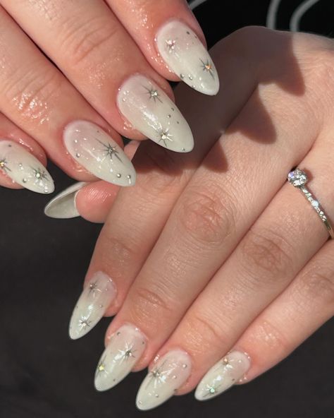 Lil wedding nails 🤍 #weddingnails #nailart #nailtech #nailsalon #thenailbargf #nailartspecialist #nailinspo #greatfallsnailtechs #greatfallssalon #funkynails #weirdnails #3dnailart Uñas Cassie Euphoria, Nessa Barrett Nails, Ateez Nails, Cassie Euphoria, Pointy Nails, Nails Today, Wedding Nail, Crazy Nails, Dots Nails