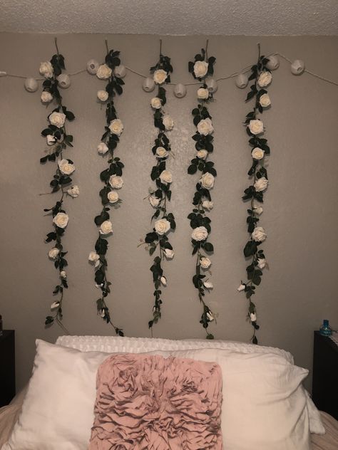 Rose vines above my bed 🥰 Vines With Flowers Room Decor, Fake Vine Canopy Over Bed, Vines And Flowers On Wall Bedroom, Flower Vine Wall Decor, Hanging Vines And Flowers Bedroom, Rose Bedroom, Bed Apartment, Rose Vine, Rose Vines