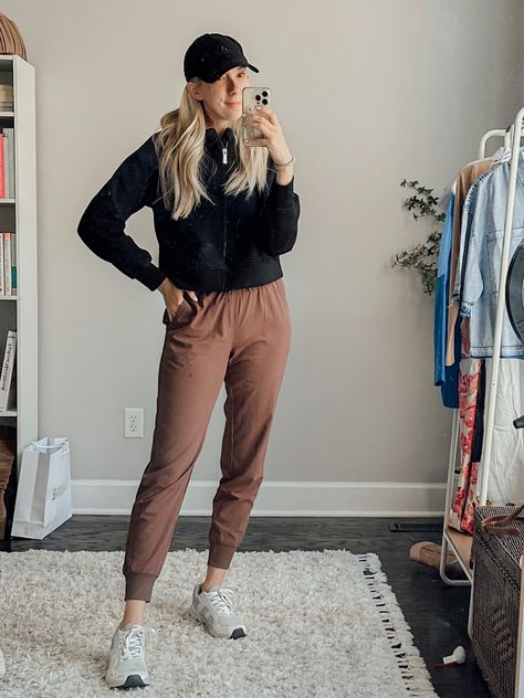 CRZ YOGA Women's Lightweight … curated on LTK Dark Brown Joggers Outfit Women, Brown Joggers Outfit Women Casual, Tan Joggers Outfit Women, Brown Joggers Outfit Women, Beige Joggers Outfit Women, Brown Joggers Outfit, Jogger Outfit Casual, Joggers Outfit Women, Brown Joggers