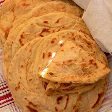 Easy Guyanese Oil Roti Recipe Roti Recipe Guyanese, Manti Turkish, Spinach Dal, Roti Recipe, Ravioli Recipe, Types Of Flour, Empanadas Recipe, Turkey Recipe, White Flour