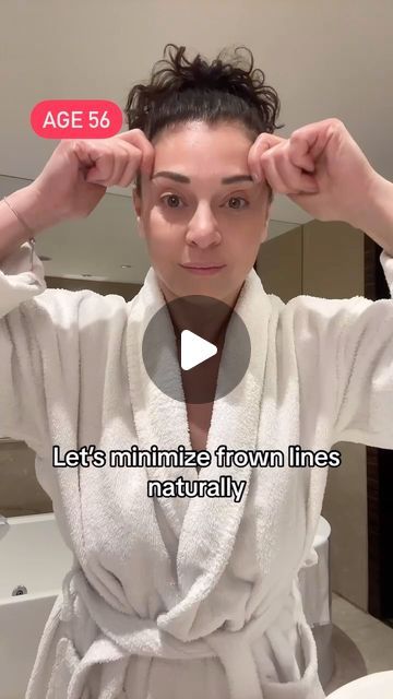 Face Roller Before And After, How To Use Face Massage Roller, Face Message With Roller, How To Massage Your Face With A Roller, Roller Technique Face, Facial Roller Benefits, Facial Massage Steps, Face Workout, Face Massage Anti Aging