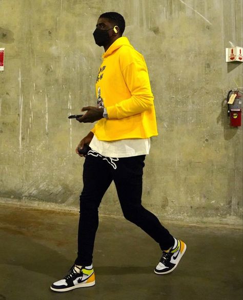 Dwayne Bacon Outfits, Dwayne Bacon, Nba Drip, Shoes Outfit, Men Street, Outfit Style, Men Looks, Streetwear Outfit, Mens Streetwear