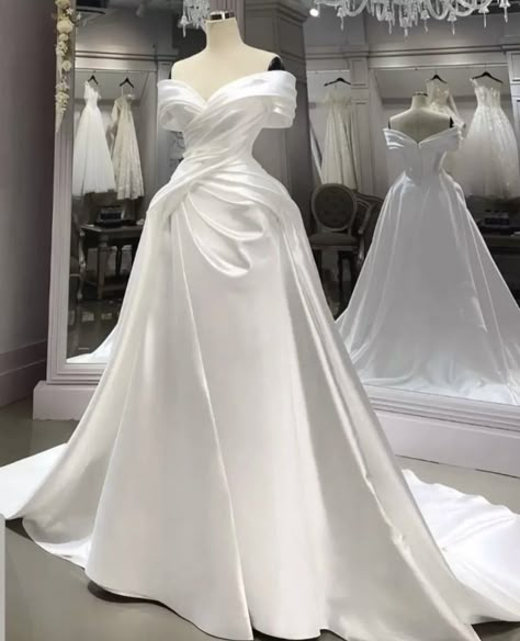 Glamorous Dresses Luxury, Evening Gowns Plus Size, Bride Dress Elegant, Wedding Dresses Off The Shoulder, Wedding Evening Gown, Long Bridal Gown, Gowns Plus Size, Bride Dress Simple, Princess Bridal Gown