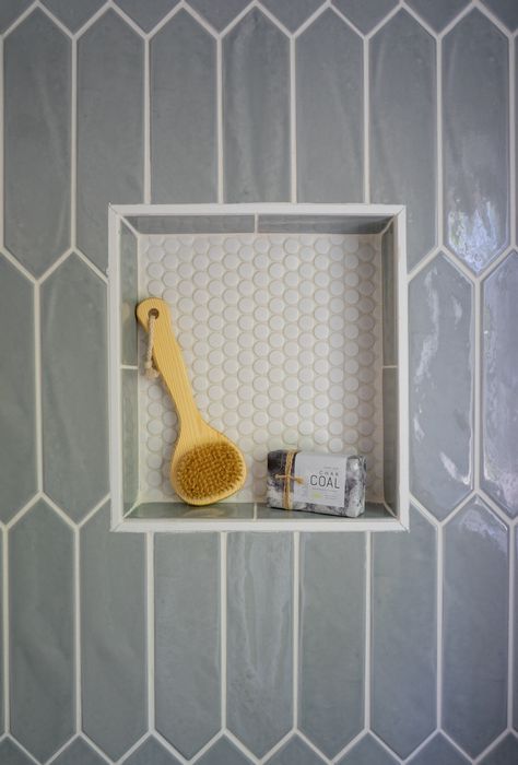 bathroom shower wall design Picket Tile, New Home Build, Luxury Service, Garage Bathroom, Bathtub Tile, Bathroom Redesign, Shower Niche, Bathroom Shower Tile, Boys Bathroom