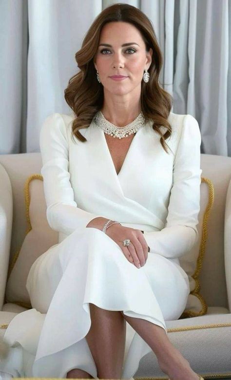 Duchess Aesthetic, Female Ceo Outfits, Female Ceo, Kate Middleton Style Outfits, Düşes Kate, Lady Outfits, Princesse Kate Middleton, Kate Middleton Pictures, Queen Kate