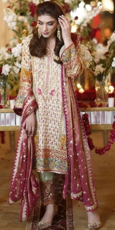 FARAH TALIB AZIZ FORMAL WEAR 2019/2020 Farah Talib Aziz Formal, Farah Talib Aziz, Friends Outfits, Eastern Wear, Pakistani Clothes, Pakistani Dresses Casual, Wedding Clothes, Festive Wear, Friend Outfits