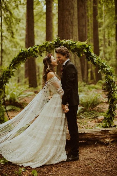 Enchanted Forest Elopement Inspiration Session at Redwood National Park, CA | Tennessee and Colin | https://wanderingweddings.com/enchanted-forest-elopement-inspiration-session-at-redwood-national-park-ca-tennessee-colin/ Moody Elopement, Forest Elopement, Forest Theme Wedding, Redwood National Park, Enchanted Forest Wedding, The Redwoods, National Park California, National Park Wedding, California Elopement