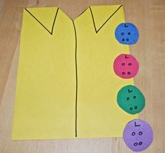 4 Groovy Buttons Craft, Pete The Cat And His Four Groovy Buttons Craft, Pete The Cat Button Craft, Pete The Cat Buttons, Pete The Cat Art, Buttons Art, Pete The Cats, Buttons Crafts, Cat Activity