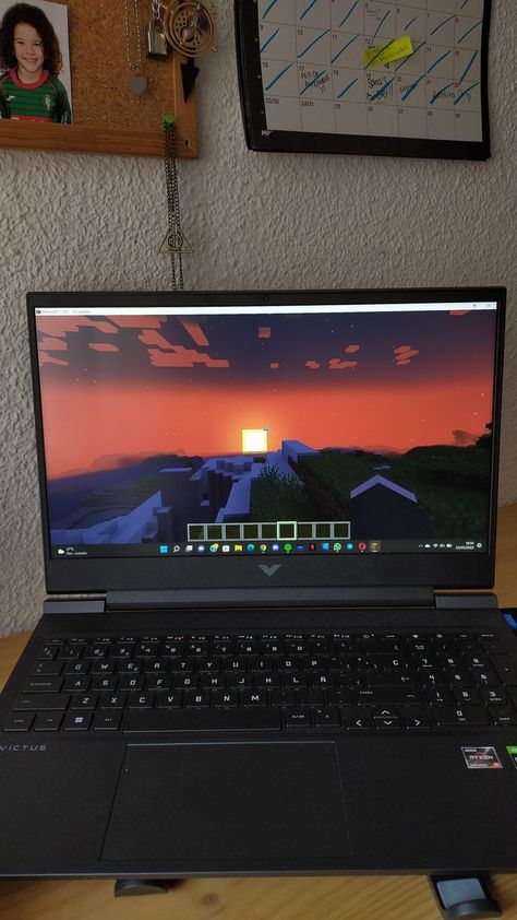 when you find beautiful every sunset including in minecraft 🌅 #minecraft #sunset #gaming #cute Minecraft Sunset, Art Drawings Simple, Minecraft, Art Drawings, Gaming, Drawings, Electronic Products, Art