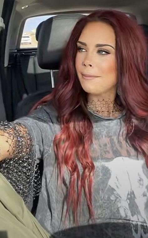 Undercolor Hair, Chelsea Houska Hair, Deep Red Hair, Hair Colour For Green Eyes, Chelsea Houska, Maroon Hair, Dyed Blonde Hair, Future Clothes, Beauty Goals