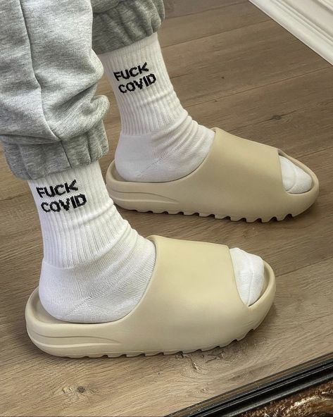 Yeezy Slides Outfit, Adidas Sandals, Nike Slippers, Slippers Outfit, Slides Outfit, Shower Sandals, Shoes And Socks, Yeezy Slides, Tactical Shoes