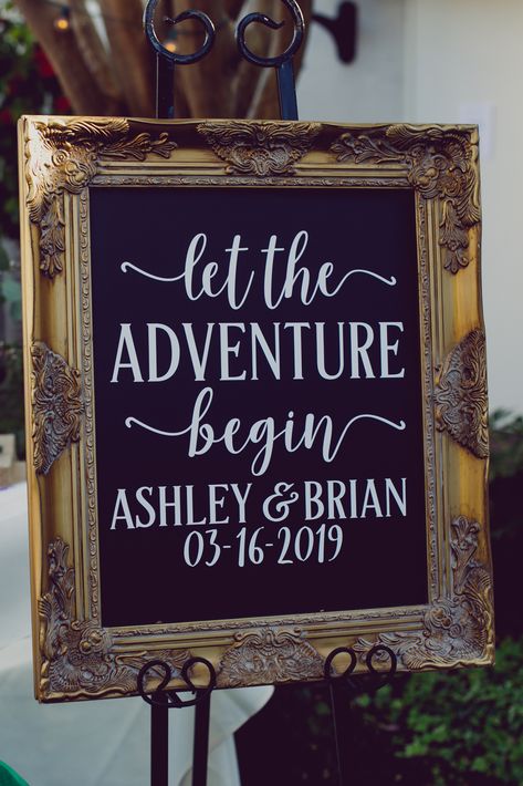 Outdoor Wedding Black, Up Themed Wedding, White Wedding Sign, Barn Wedding Cakes, Wedding Planning Organizer, Wedding Black And White, Small Wedding Bouquets, Handwritten Wedding, Couple Wedding Shower