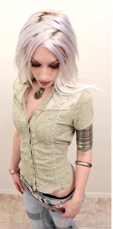 kate lambert kato | Kato/Kate Lambert | My crush: KATO Kato Lambert, Kato Steampunk, Kate Lambert, Steampunk Couture, Throwing Fits, Grey White Hair, Steam Girl, Bleach Blonde Hair, Punk Girl