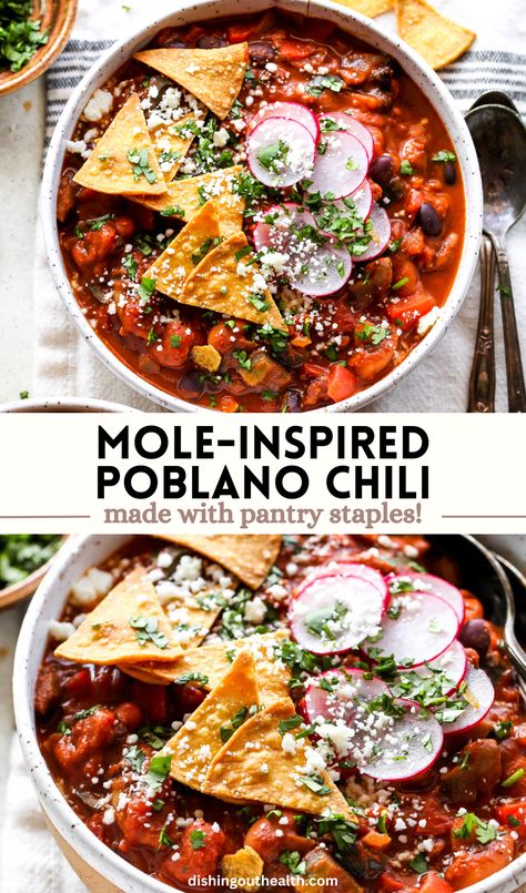 Mole Poblano Chili brings the rich, complex flavors of classic mole sauce to a streamlined, weeknight chili. Leaning on pantry staples with BIG flavor impact, this award-worthy vegetarian chili will become a household staple. Chili With Poblano Peppers, Poblano Chili Recipes, Crockpot Mole, Chili Side Dishes, Paleo Chili Recipe, Easy Vegetarian Chili Recipe, Chili Vegetarian, Poblano Chili, 2024 Meals