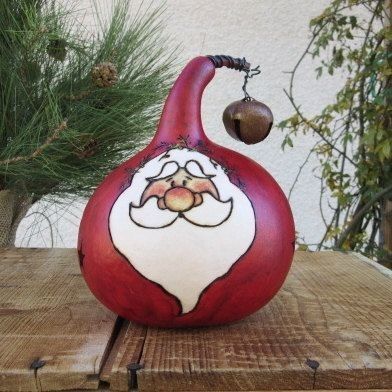 Santa Gourds Faces, Gourds Diy, Gourd Painting, Snowman Gourds, Gourds Art, Gourds Birdhouse, Decorative Gourds, Hand Painted Gourds, Painted Items