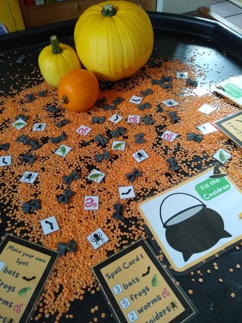 Room On The Broom Tuff Trays, Halloween Provision Eyfs, Early Years Halloween Activities, Halloween Continuous Provision, Halloween Maths Eyfs, Halloween Early Years, Halloween Tuff Tray Ideas Eyfs, Eyfs Halloween Activities, Halloween Activities Eyfs