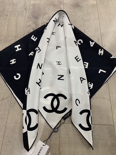 Scarf Chanel, Chanel Scarf, Silk Scarfs, Clothes Jewelry, Girly Images, Textile Jewelry, Latest African Fashion Dresses, Jacket Design, African Fashion Dresses