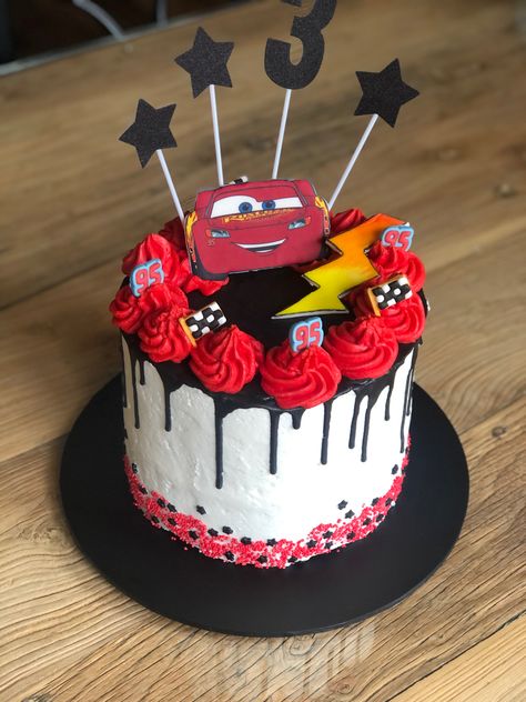 Lighting Mcqueen Cake, Car Cakes For Boys, Lightning Mcqueen Birthday Cake, Disney Cars Cake, Lightning Mcqueen Cake, Cars Theme Cake, Mcqueen Cake, Cars Birthday Cake, Disney Birthday Cakes